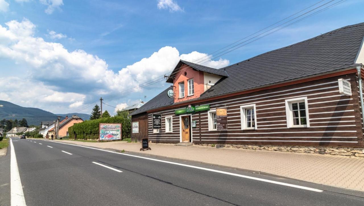 Penzion Rollba Loučná nad Desnou エクステリア 写真